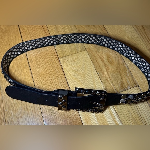 UNKNOWN Brand - Black Studded and Rhinestone Decorated Belt - Picture 1 of 9